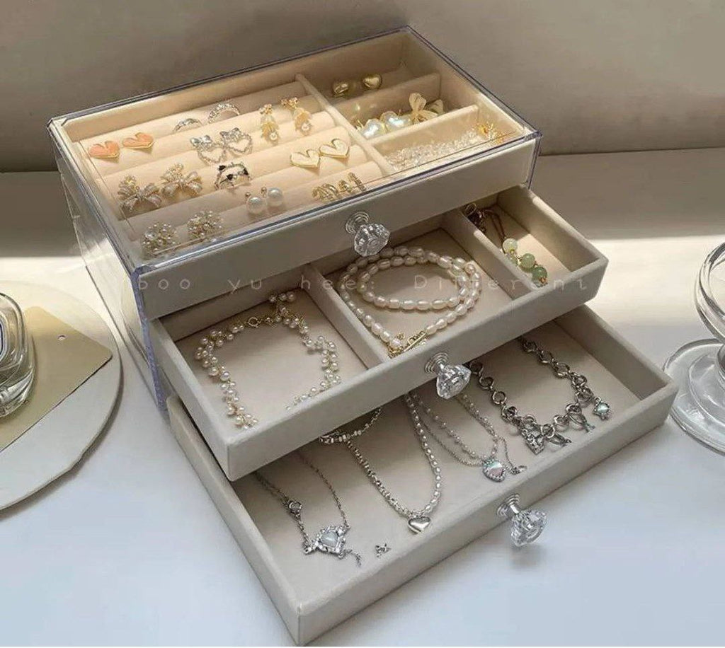 منظم إكسسوارات قطيفة | Velvet Acrylic Jewelry Organizer