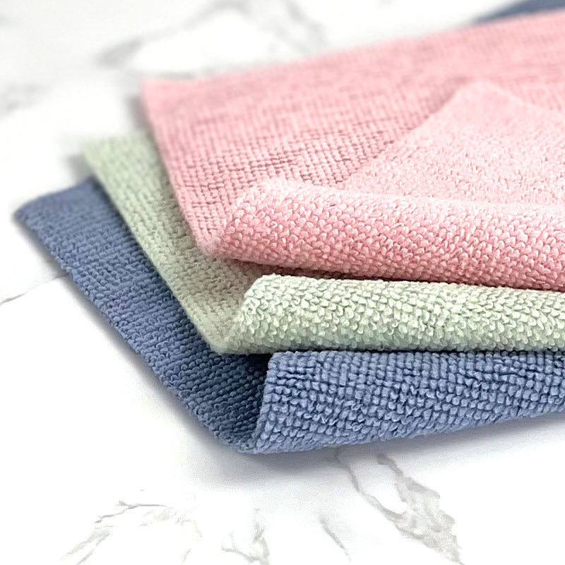 علبة مناديل فوط ميكروفيبر | Disposable Microfiber Cleaning Cloths