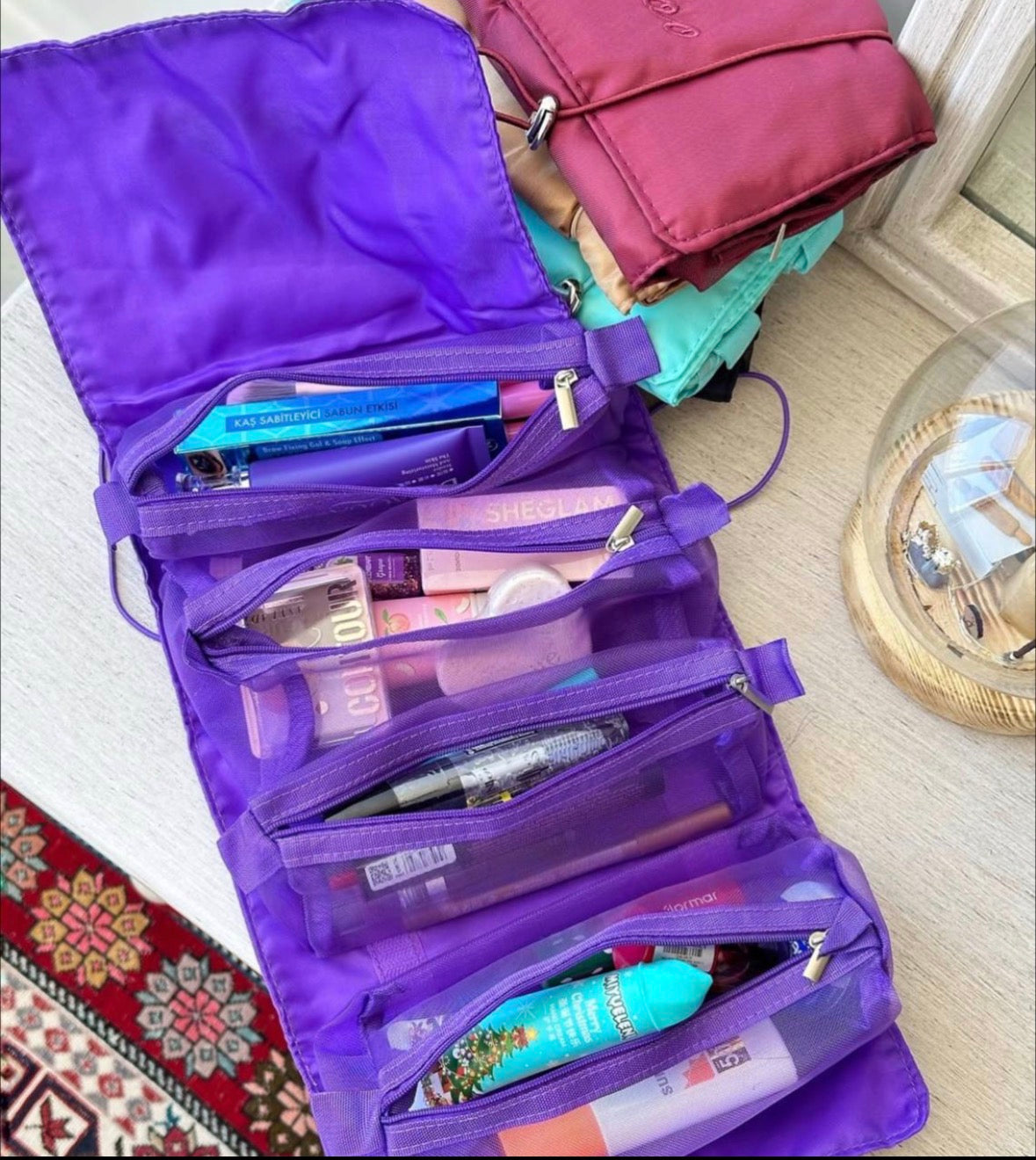 شنطة مكياج رول آند جو | Roll
& Go Makeup Bag