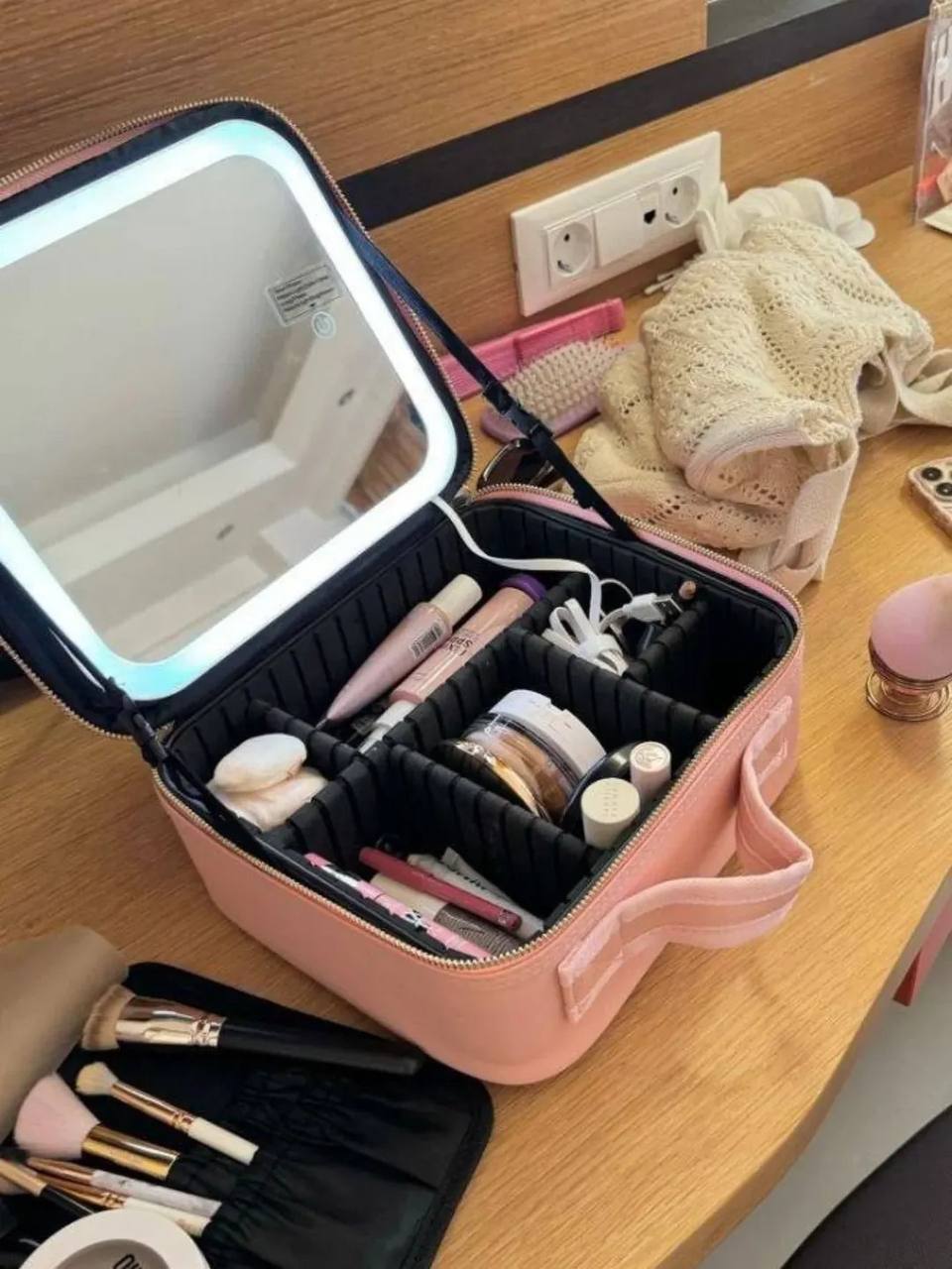 شنطة ميكب بمرايا LED | Makeup Bag with LED Mirror