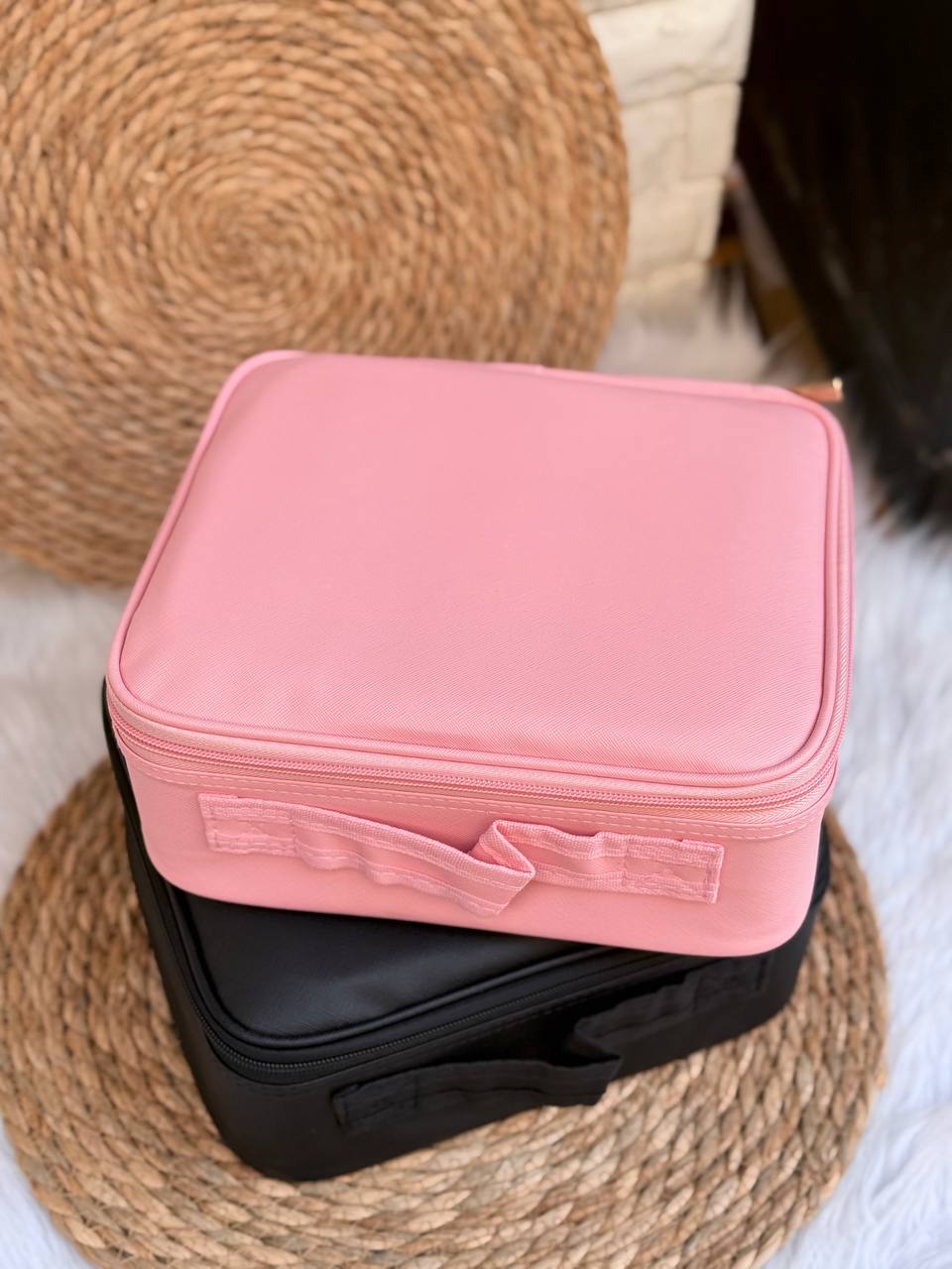 شنطة ميكب بمرايا LED | Makeup Bag with LED Mirror