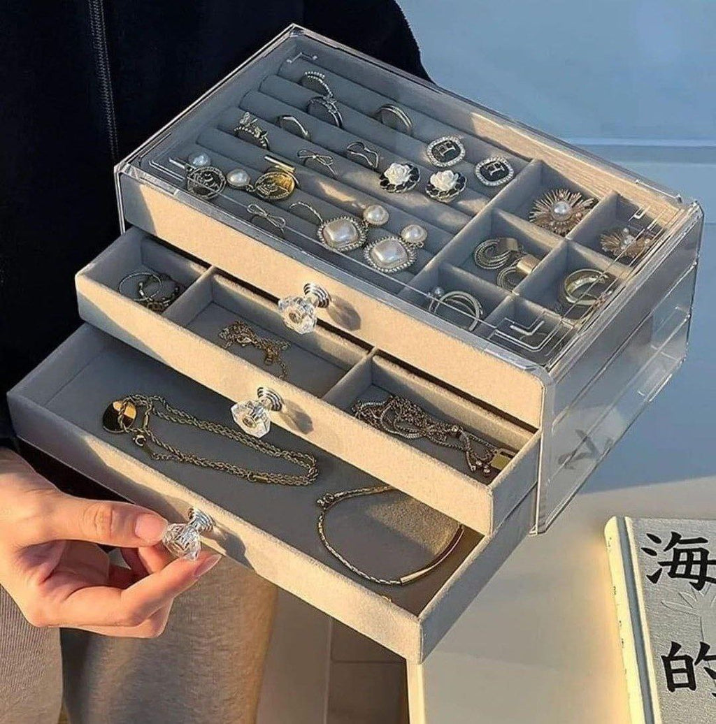 منظم إكسسوارات قطيفة | Velvet Acrylic Jewelry Organizer